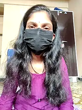 Snapshot of Shivani2002 chatting on 19, 9, 2025 Shivani2002 online show from 19, 9, 2025