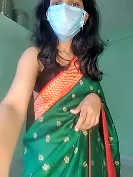 Shivani2002 online show from 13, 2, 2026