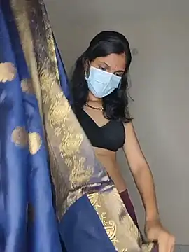 Shivani2002 online show from 3, 6, 2026