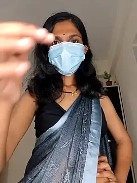 Shivani2002 online show from 18, 5, 2026