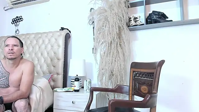 RocoAndHisGirls online show from 7, 11, 2025