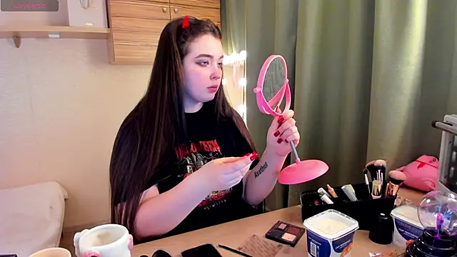 Alice next door online show from 10, 2, 2026