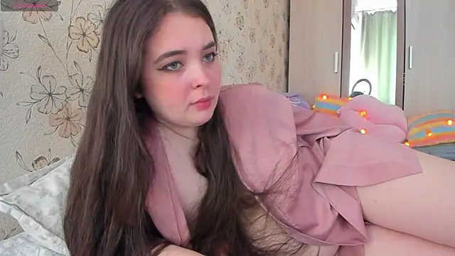 Snapshot of Alice_next_door chatting on 28, 4, 2026 Alice next door online show from 28, 4, 2026
