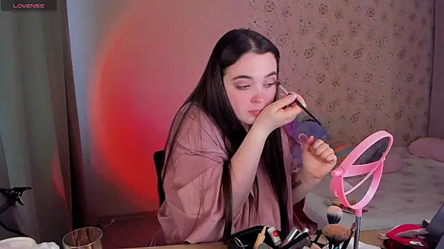 Alice next door online show from 19, 4, 2026