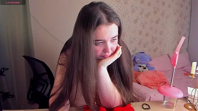 Snapshot of Alice_next_door chatting on 22, 4, 2026 Alice next door online show from 22, 4, 2026