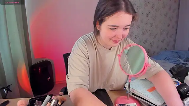 Alice next door online show from 4, 4, 2026