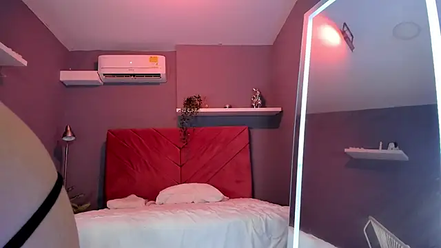 cinnia  online show from 2, 2, 2026