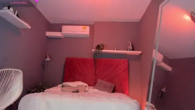 cinnia  online show from 10, 2, 2026