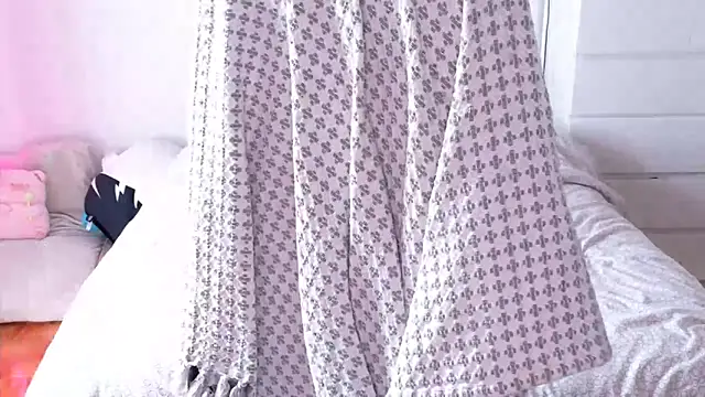 SparklingSoleil online show from 3, 3, 2026