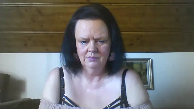 TiffanyMature online show from 11, 9, 2025