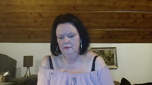 TiffanyMature online show from 18, 10, 2025