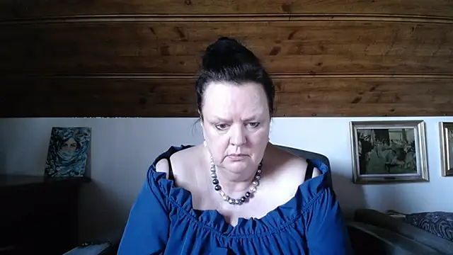 TiffanyMature online show from 29, 4, 2026