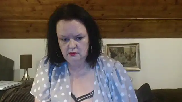 TiffanyMature online show from 4, 10, 2025