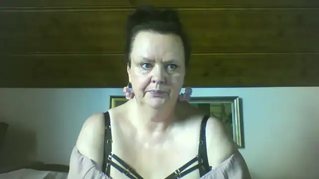TiffanyMature online show from 9, 9, 2025