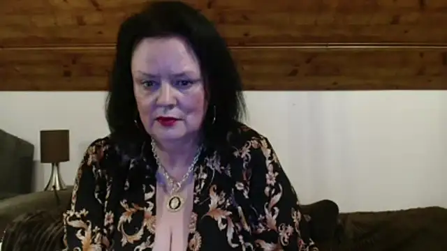 TiffanyMature online show from 7, 11, 2025