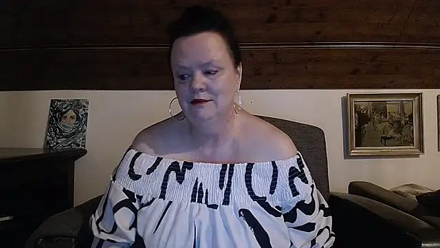 TiffanyMature online show from 21, 5, 2026
