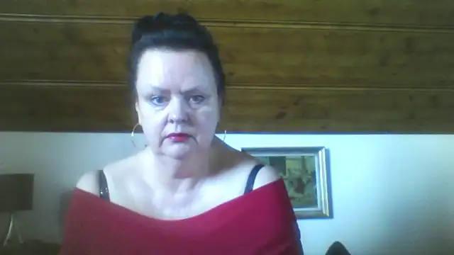 TiffanyMature online show from 23, 9, 2025