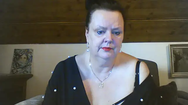 TiffanyMature online show from 20, 4, 2026