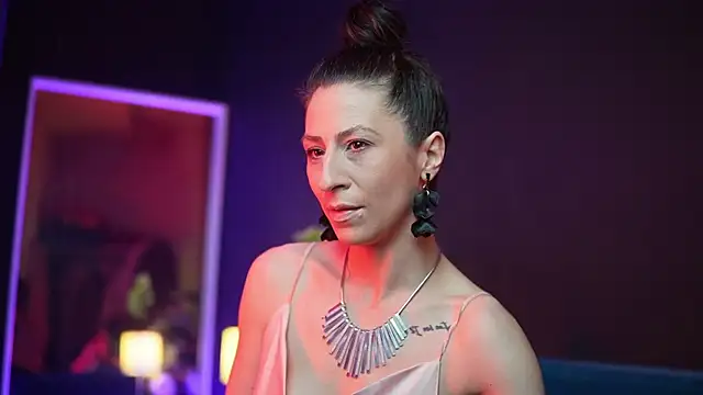 RubyRosa online show from 17, 4, 2026