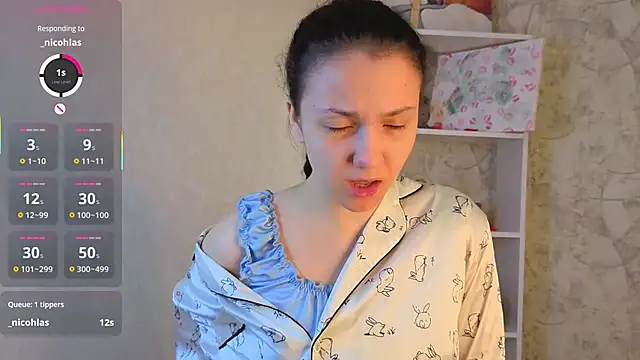 GiseleLamos online show from 11, 4, 2026