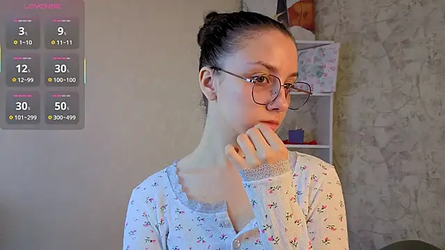 GiseleLamos online show from 6, 4, 2026