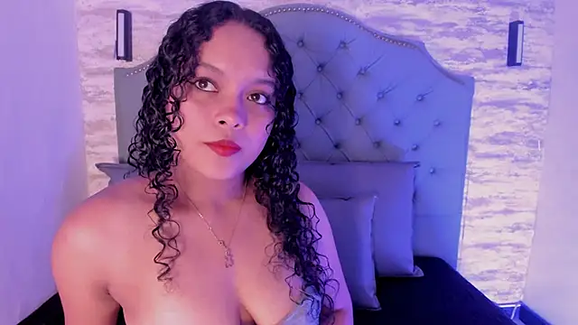 ValeriaJulio  online show from 22, 9, 2025
