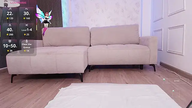 Snapshot of karlie_small chatting on 27, 10, 2025 karlie small online show from 27, 10, 2025