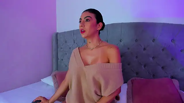 BianncaRibeiro online show from 20, 5, 2026