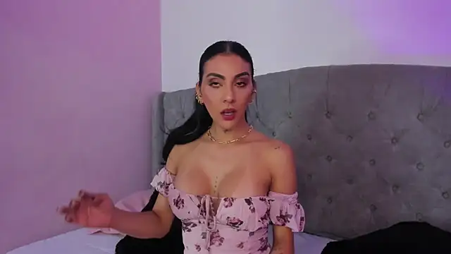 BianncaRibeiro online show from 9, 4, 2026