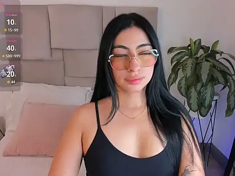 laurenn smith online show from 30, 9, 2025
