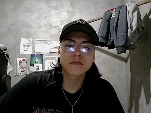 dirty model online show from 26, 4, 2026