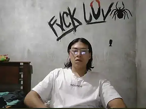 dirty model online show from 28, 3, 2026