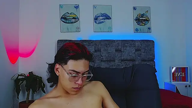 dirty model online show from 11, 10, 2025