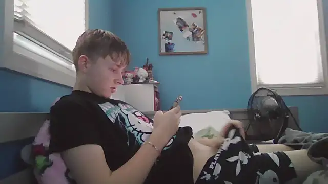 Snapshot of Liam_axel35 chatting on 1, 12, 2025 Liam axel35 online show from 1, 12, 2025