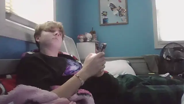 Snapshot of Liam_axel35 chatting on 7, 11, 2025 Liam axel35 online show from 7, 11, 2025