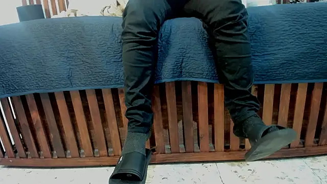 ItaloMoore online show from 2, 4, 2026