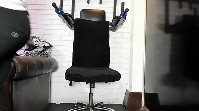 ItaloMoore online show from 11, 3, 2026