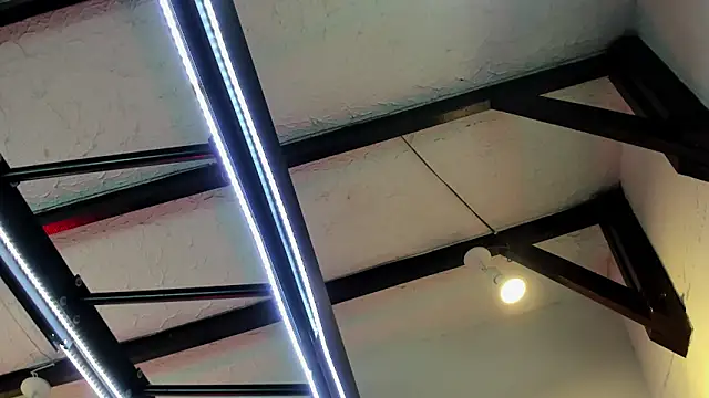 ItaloMoore online show from 23, 11, 2025