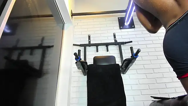 Snapshot of ItaloMoore chatting on 20, 5, 2026 ItaloMoore online show from 20, 5, 2026