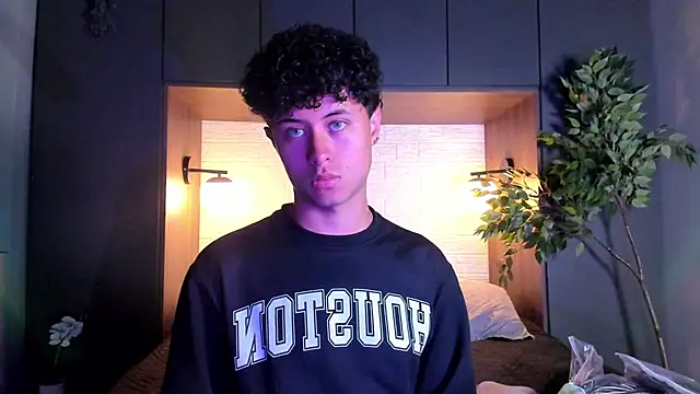 Snapshot of NoahDupont chatting on 30, 9, 2025 NoahDupont online show from 30, 9, 2025
