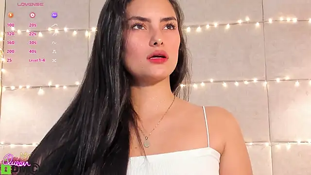 VioletHilton online show from 4, 2, 2026