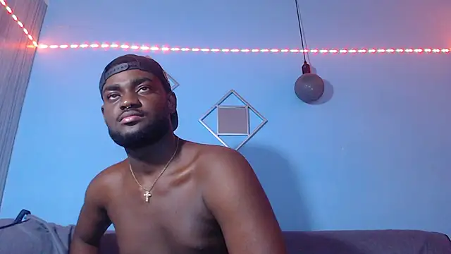 Snapshot of eebony_stallion chatting on 7, 7, 2026 eebony stallion online show from 7, 7, 2026