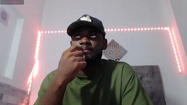 Snapshot of eebony_stallion chatting on 6, 7, 2026 eebony stallion online show from 6, 7, 2026
