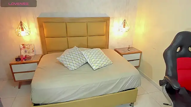 MELISSAROUGE online show from 31, 10, 2025