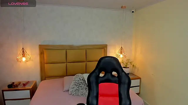 MELISSAROUGE online show from 11, 10, 2025