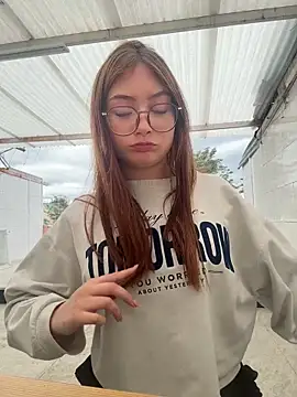 LunaVelvet777 online show from 26, 11, 2025