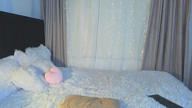 LunaVelvet777 online show from 24, 2, 2026