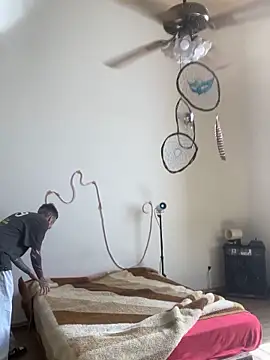 Kissmalditox online show from 27, 10, 2025