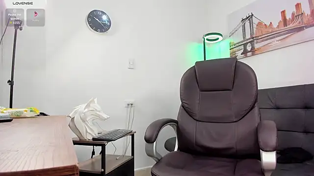 Dash Bukoski online show from 1, 11, 2025