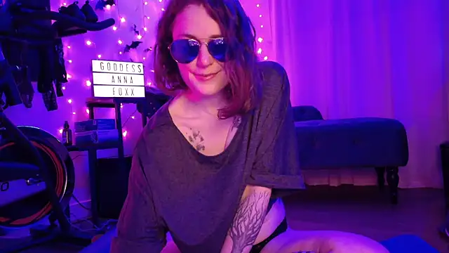 mistressannafoxx online show from 8, 3, 2026